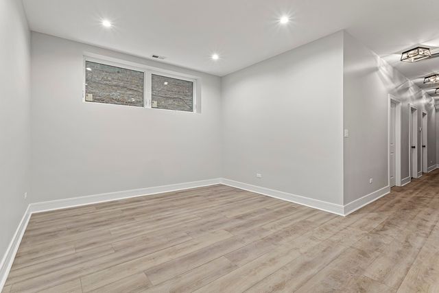 4827 S Saint Lawrence Avenue, Chicago, IL 60615