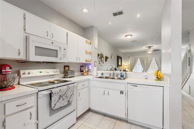 291 COUNTRYSIDE KEY BOULEVARD, Oldsmar, FL 34677