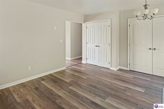 286 Seventh Avenue, Shepherdsville, KY 40165