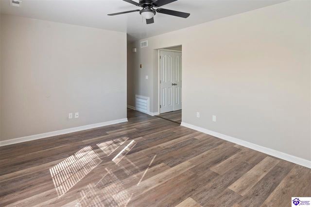 286 Seventh Avenue, Shepherdsville, KY 40165