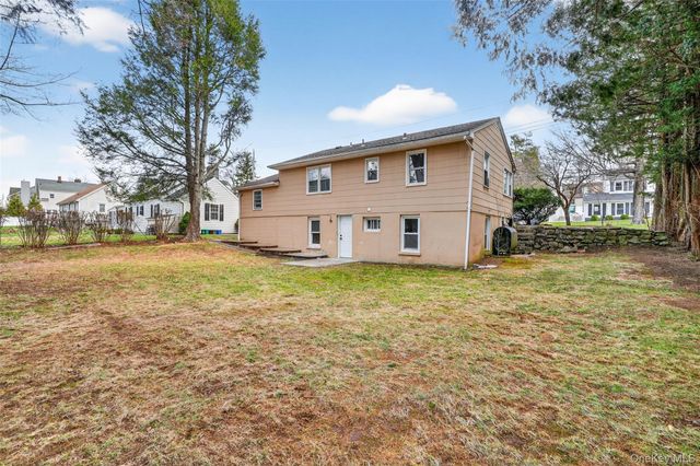 1727 Central Street, Yorktown Heights, NY 10598