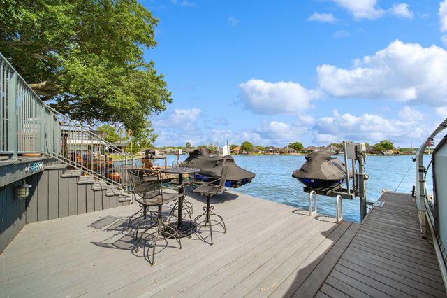 12858 Pelican Island Drive, Willis, TX 77318