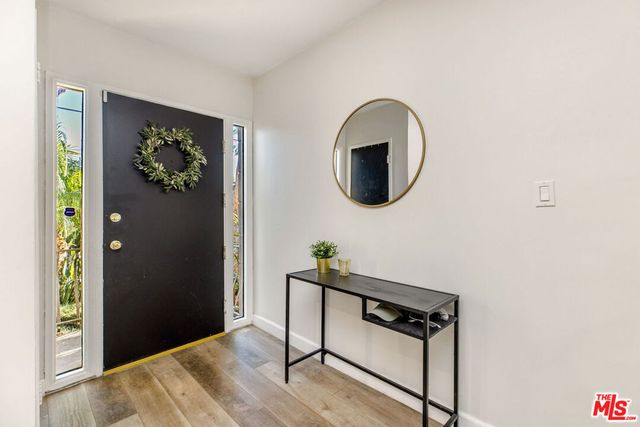 8025 Redlands Street 13, Playa Del Rey, CA 90293