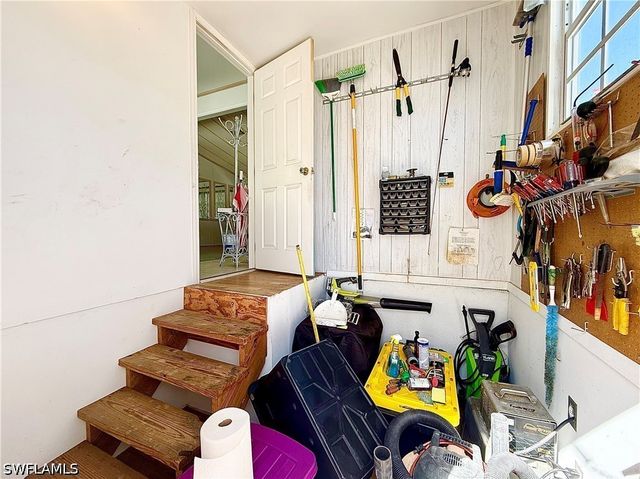 435 Cheetah DR 435, Naples, FL 34114