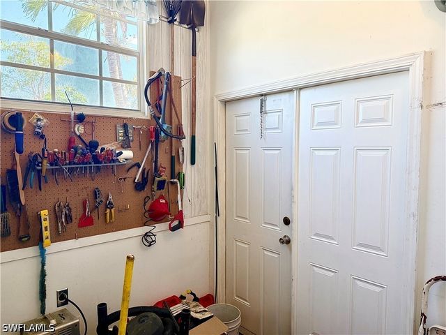 435 Cheetah DR 435, Naples, FL 34114