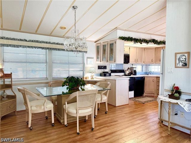 435 Cheetah DR 435, Naples, FL 34114