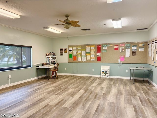 435 Cheetah DR 435, Naples, FL 34114