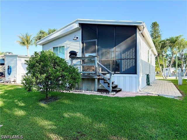 435 Cheetah DR 435, Naples, FL 34114