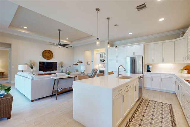 9240 Orchid Cove Circle, Vero Beach, FL 32963