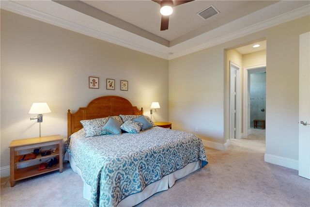 9240 Orchid Cove Circle, Vero Beach, FL 32963