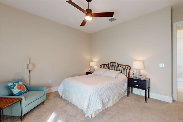 9240 Orchid Cove Circle, Vero Beach, FL 32963