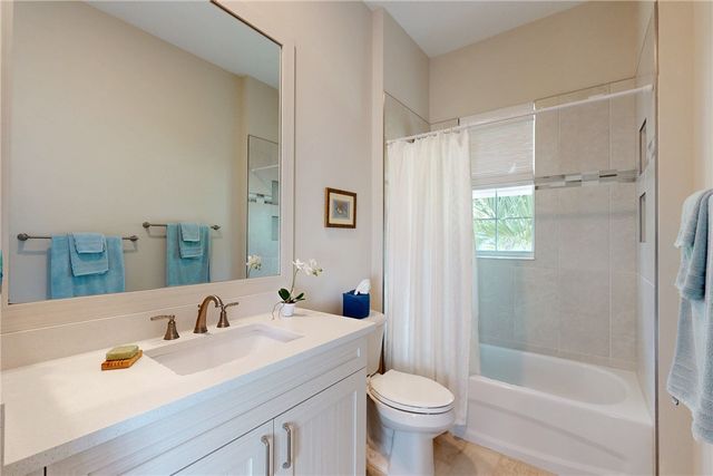 9240 Orchid Cove Circle, Vero Beach, FL 32963
