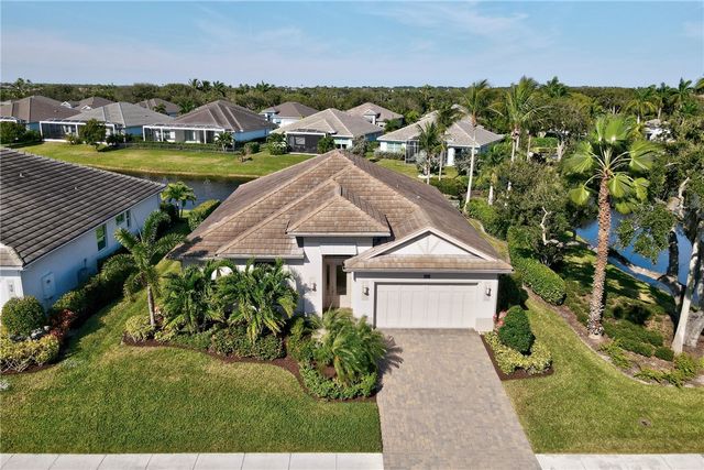 9240 Orchid Cove Circle, Vero Beach, FL 32963