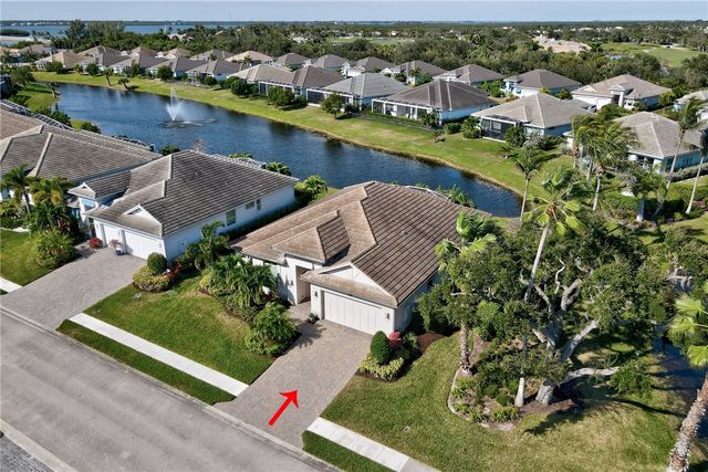 9240 Orchid Cove Circle, Vero Beach, FL 32963