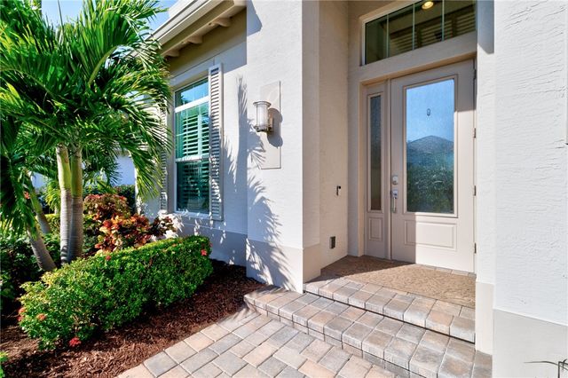 9240 Orchid Cove Circle, Vero Beach, FL 32963