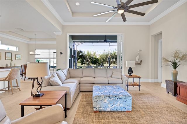 9240 Orchid Cove Circle, Vero Beach, FL 32963