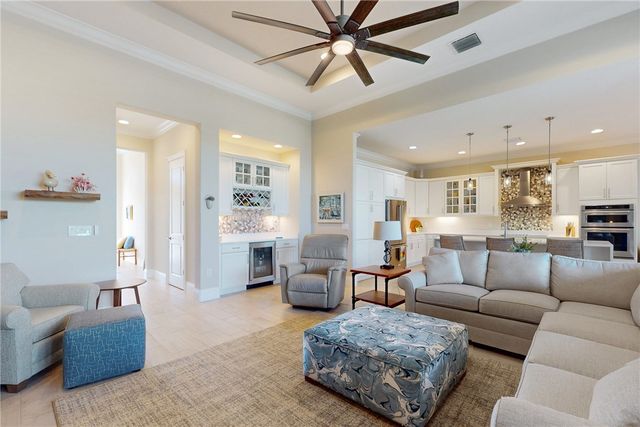 9240 Orchid Cove Circle, Vero Beach, FL 32963