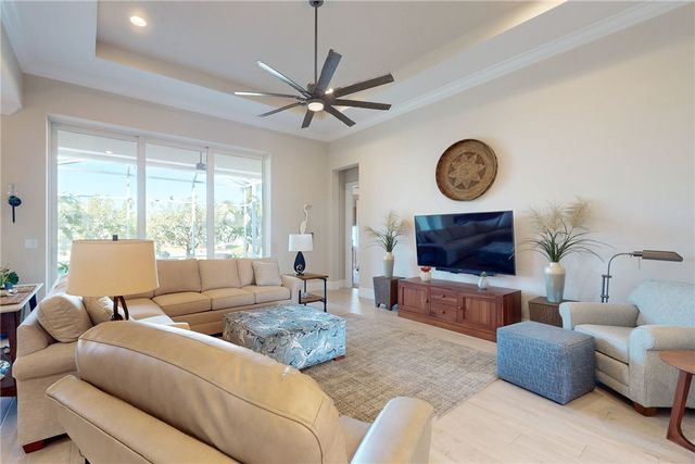 9240 Orchid Cove Circle, Vero Beach, FL 32963