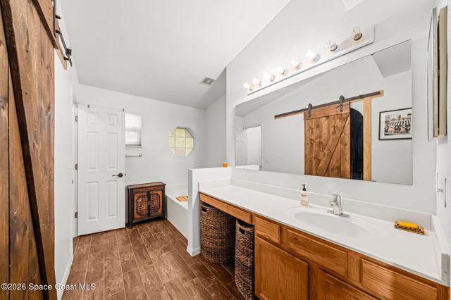 4616 Four Lakes Drive, Melbourne, FL 32940