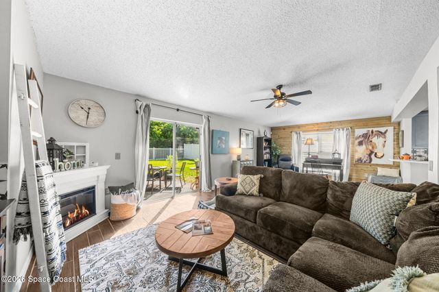 4616 Four Lakes Drive, Melbourne, FL 32940