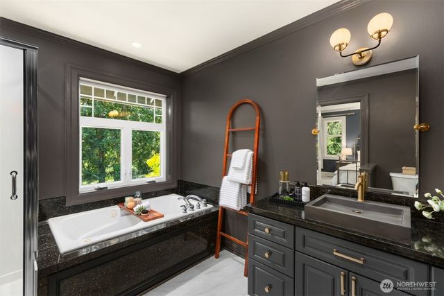 8219 NE New Brooklyn Road, Bainbridge Island, WA 98110