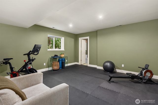 8219 NE New Brooklyn Road, Bainbridge Island, WA 98110