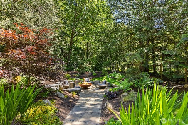8219 NE New Brooklyn Road, Bainbridge Island, WA 98110