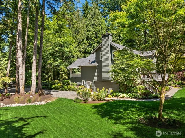 8219 NE New Brooklyn Road, Bainbridge Island, WA 98110
