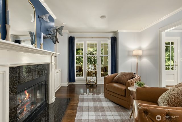 8219 NE New Brooklyn Road, Bainbridge Island, WA 98110