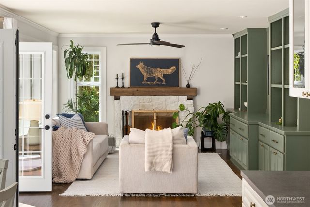 8219 NE New Brooklyn Road, Bainbridge Island, WA 98110