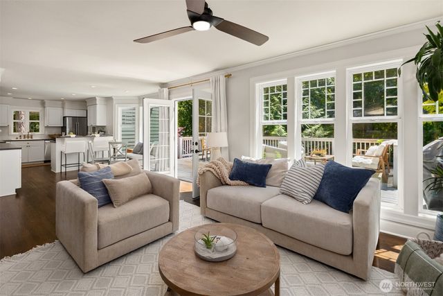8219 NE New Brooklyn Road, Bainbridge Island, WA 98110
