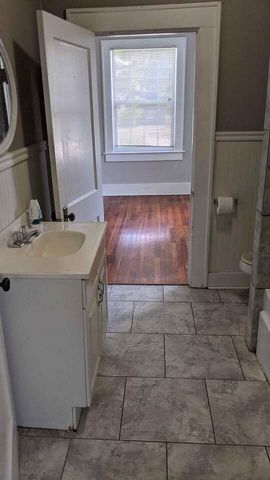 1337 S Kimbrough Avenue, Springfield, MO 65807