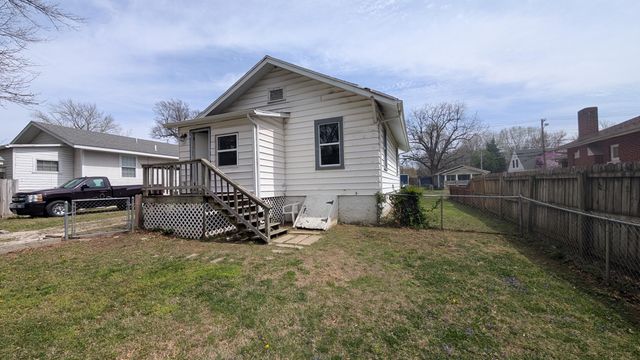 1337 S Kimbrough Avenue, Springfield, MO 65807