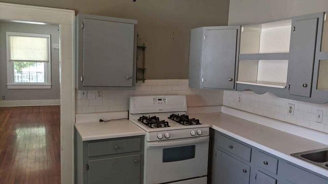 1337 S Kimbrough Avenue, Springfield, MO 65807