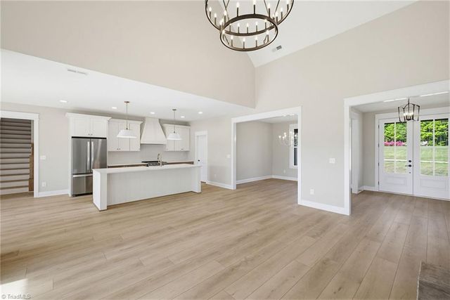 4211 Gracewood Farm Drive, Winston-salem, NC 27101