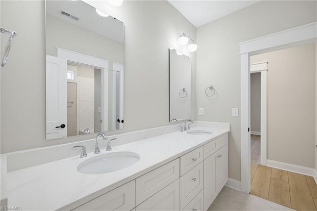 4211 Gracewood Farm Drive, Winston-salem, NC 27101