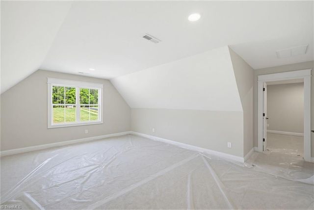 4211 Gracewood Farm Drive, Winston-salem, NC 27101