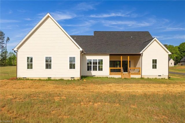 4211 Gracewood Farm Drive, Winston-salem, NC 27101