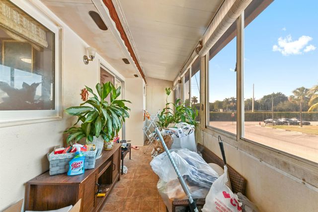 317 Saxony G, Delray Beach, FL 33446