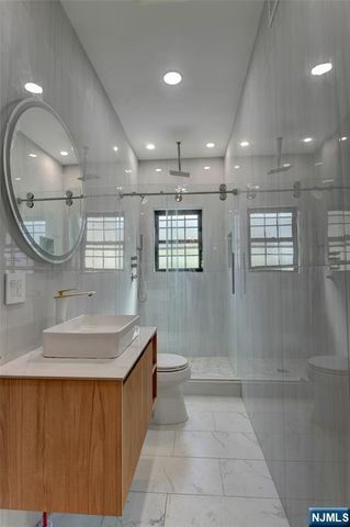 49 Longview Avenue, Par-troy Hills Twp., NJ 07034