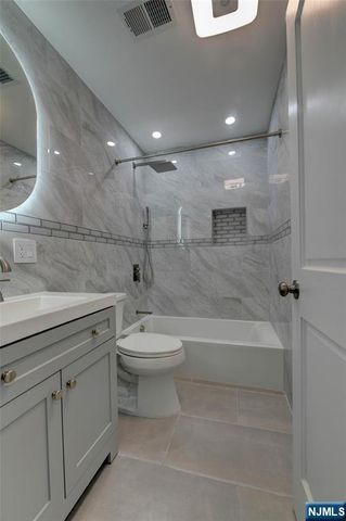49 Longview Avenue, Par-troy Hills Twp., NJ 07034