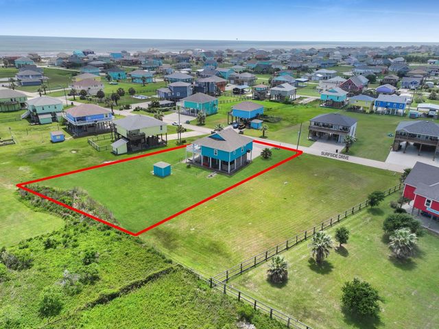 962 Surfside Drive, Crystal Beach, TX 77650