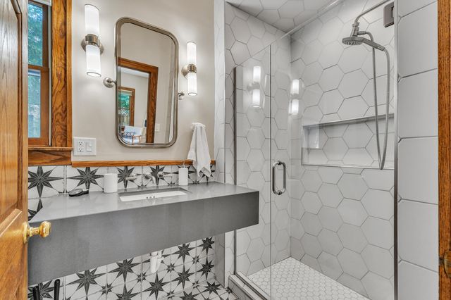 1418 Morton Avenue, Ann Arbor, MI 48104