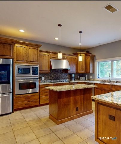 4 Southdown Drive, Bristol, CT 06010