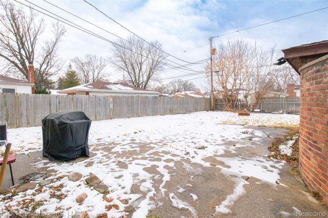 23917 Grunalt Avenue, Warren, MI 48091