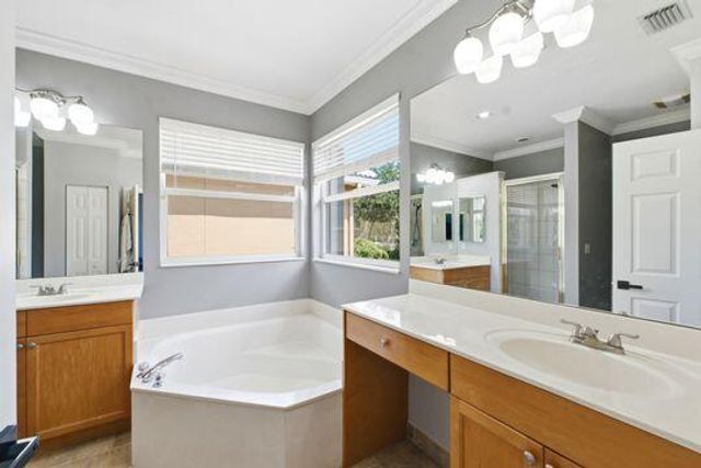 11131 Laurel Walk Road, Wellington, FL 33449