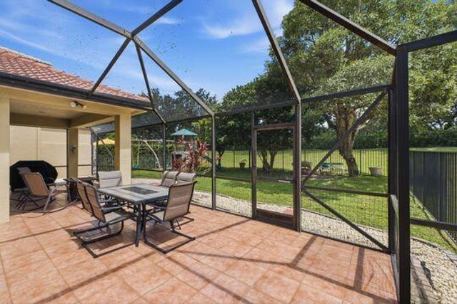 11131 Laurel Walk Road, Wellington, FL 33449