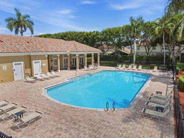 11131 Laurel Walk Road, Wellington, FL 33449