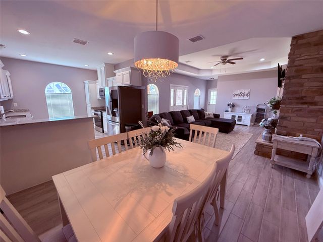 611 Dela Cruz Drive, Winnsboro, TX 75494