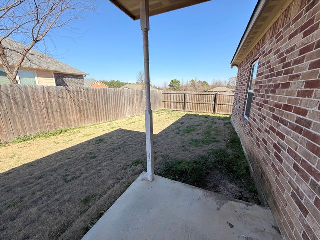 611 Dela Cruz Drive, Winnsboro, TX 75494